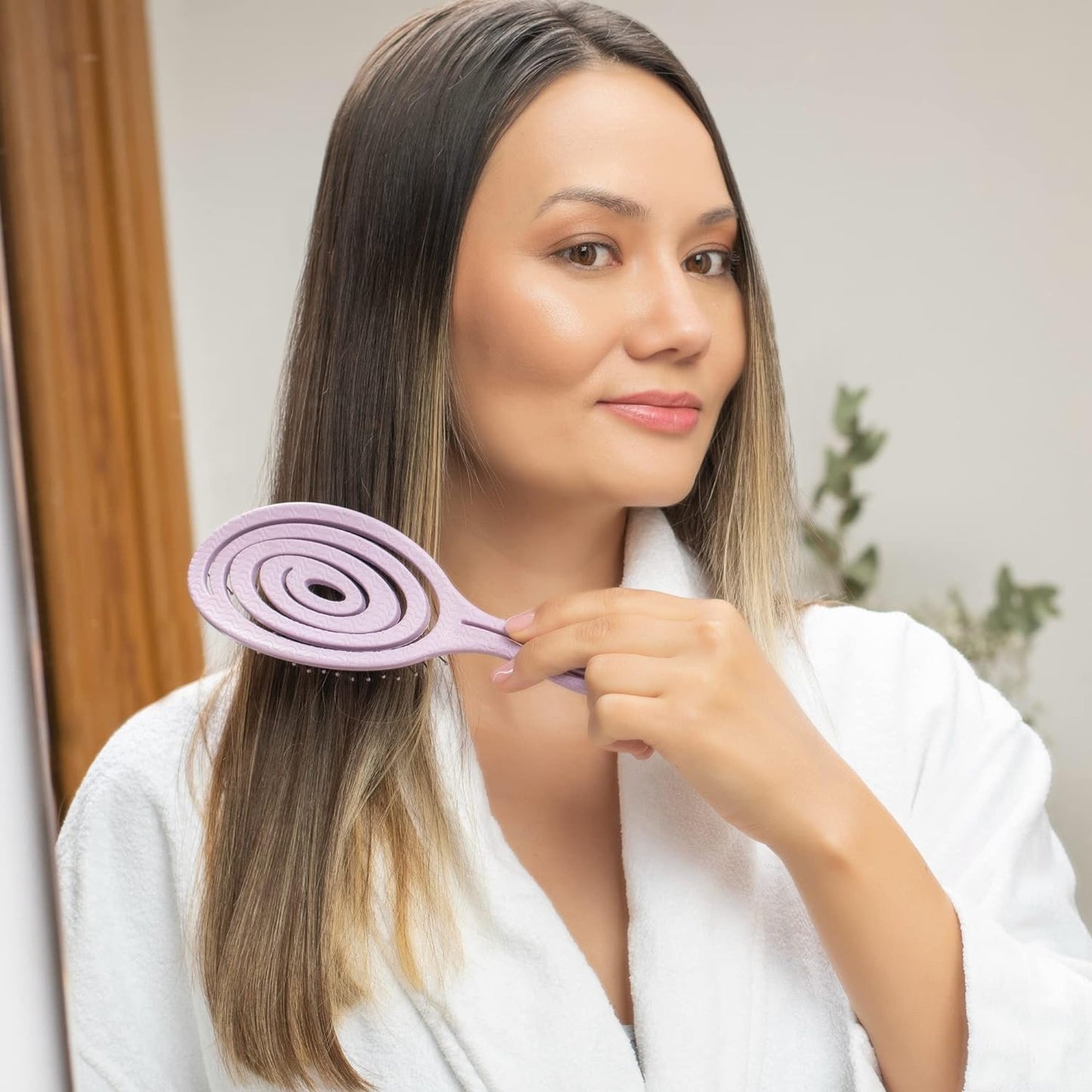 Detangling Hair Brush for Women & Men - Does Not Pull, Removes Tangles, Brushes for Straight, Curly & Wet Hair - Detangle Brush - Unique Spiral Hairbrush, Lilac
